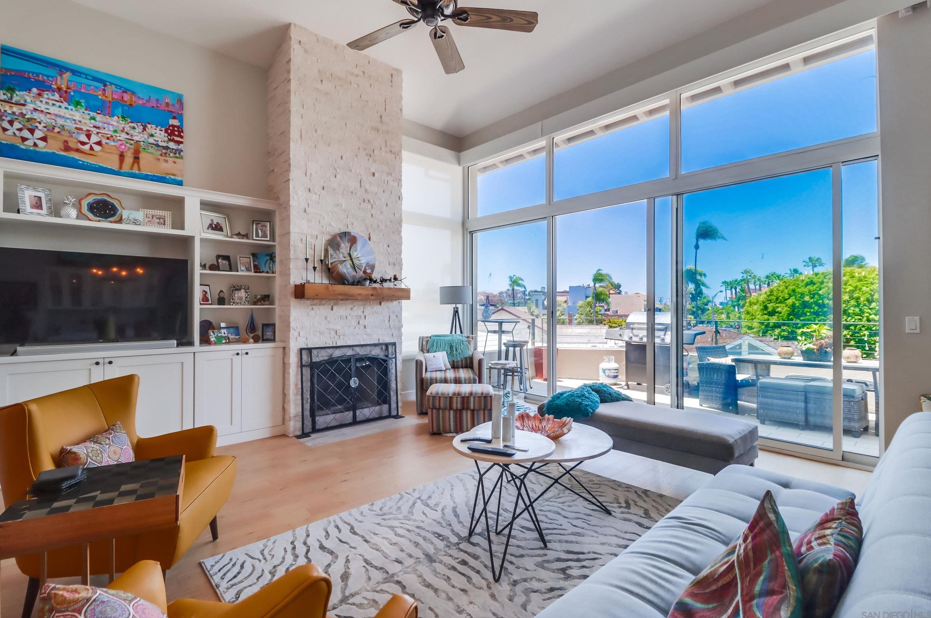 1120 1st St, San Diego, CA 92118-1407