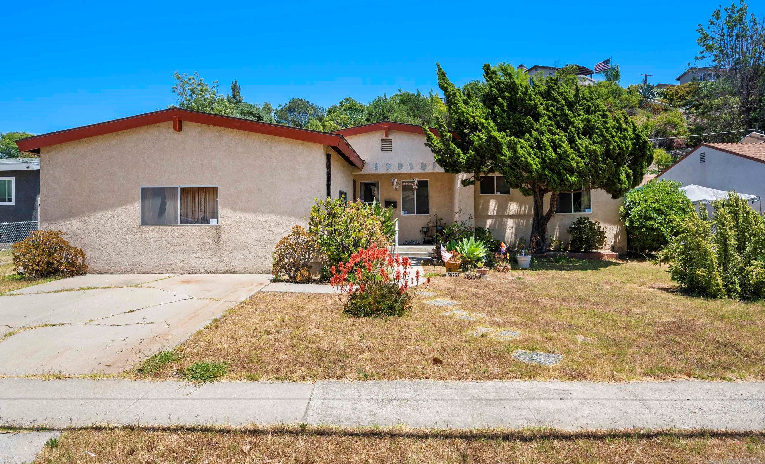 5875 Lake Murray Blvd, La Mesa, CA 91942