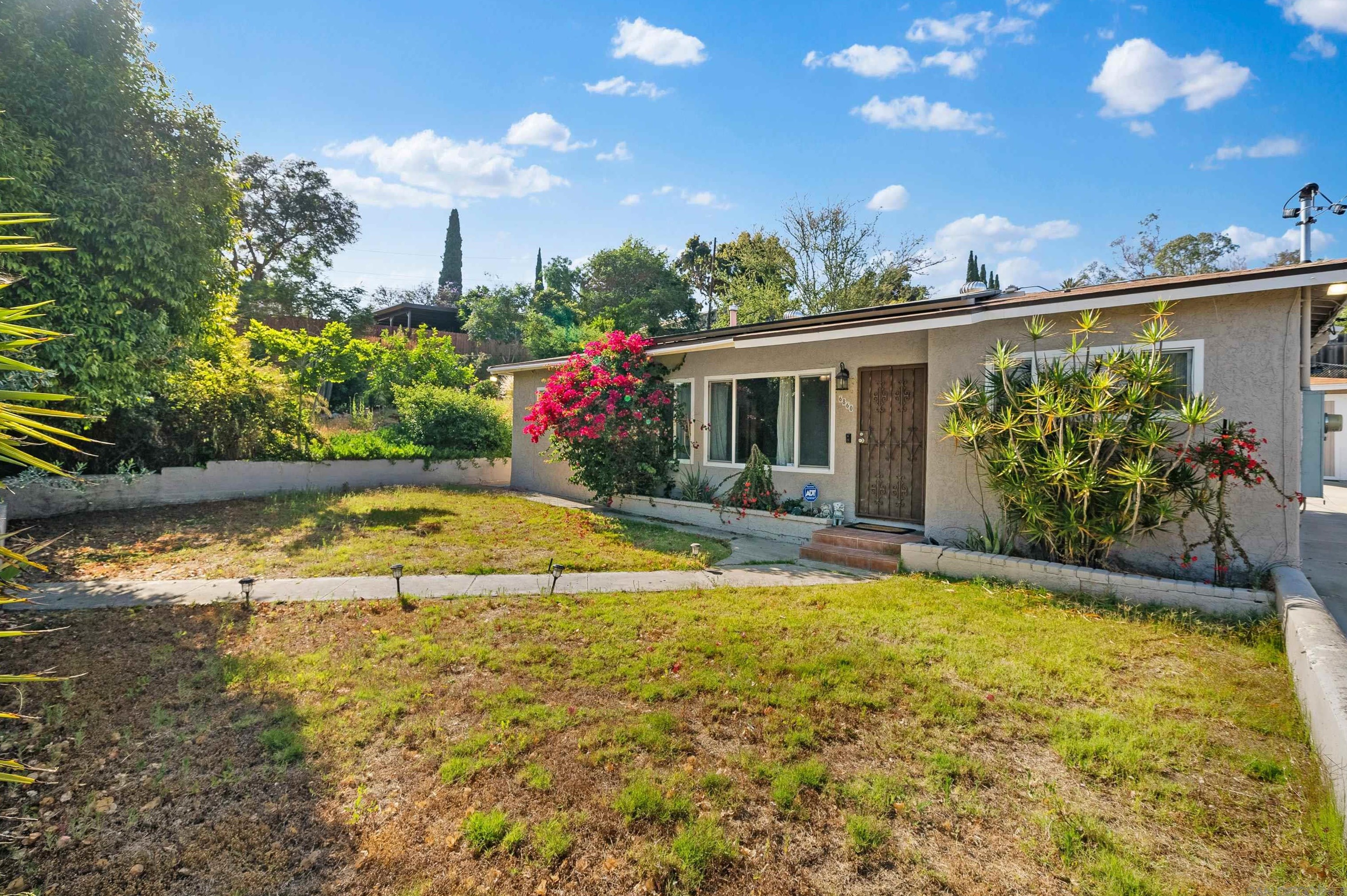 6860 Wunderlin Ave, San Diego, CA 92114