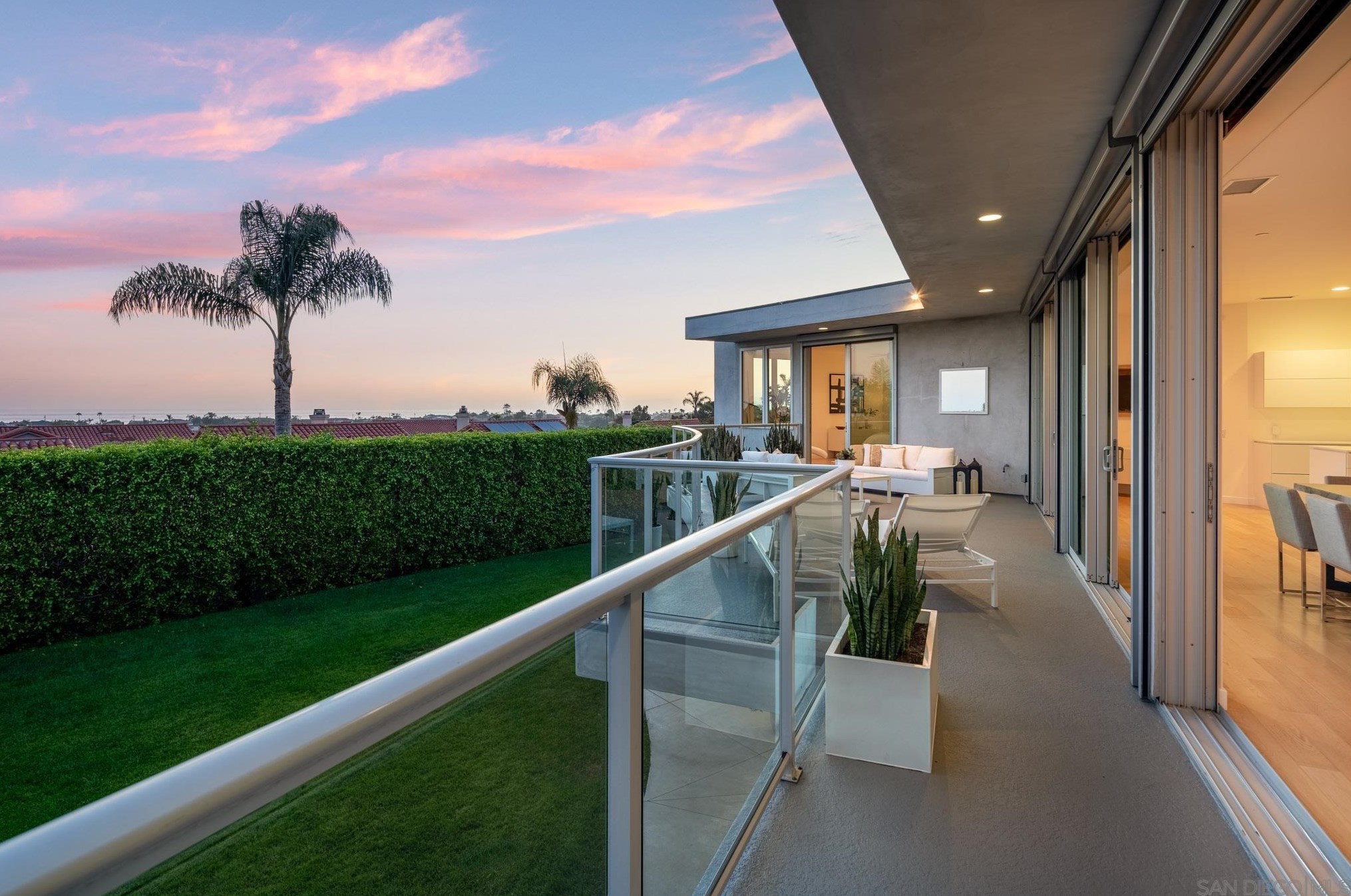 1070 Hymettus Ave, Encinitas, CA 92024