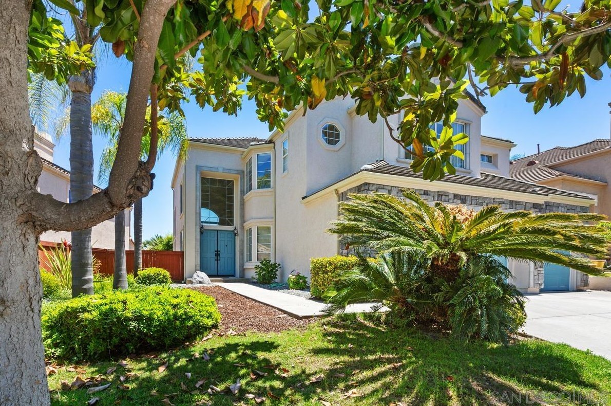 2219 View Crest Gln, Escondido, CA 92026-3805