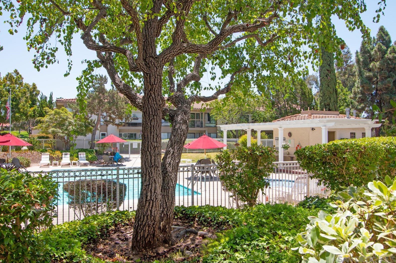 12515 Oaks North Dr 127, San Diego, CA 92128