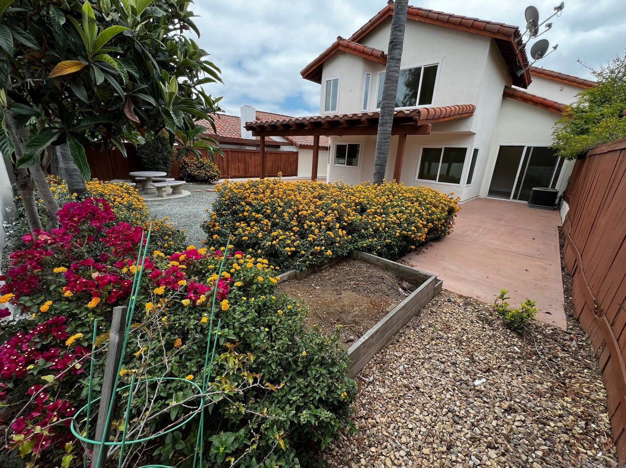 16304 Avenida Nobleza, San Diego CA 92128-3210 exterior