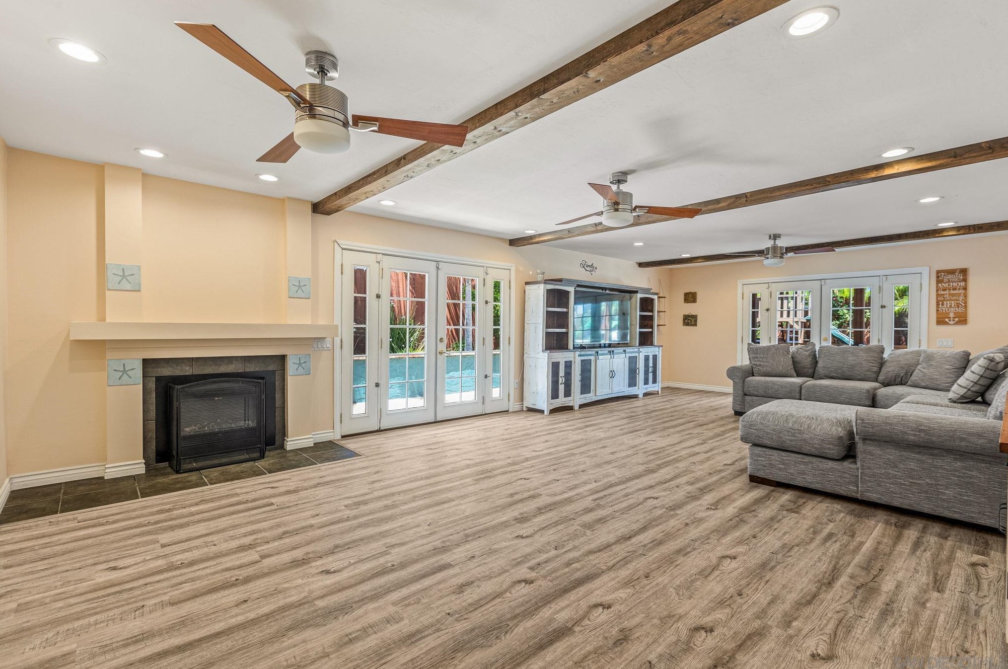 10029 Timberlane Way, Santee, CA 92071