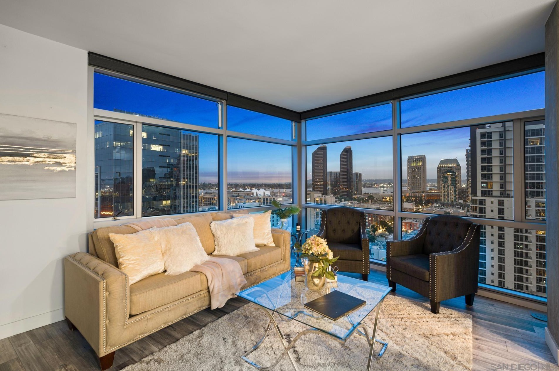 800 The Mark Ln 1808, San Diego, CA 92101