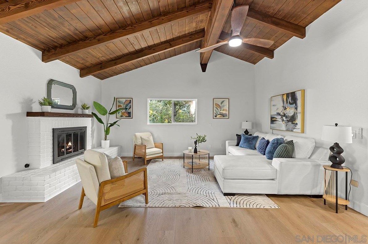 1283 Eolus Ave, Encinitas CA 92024-2186 exterior