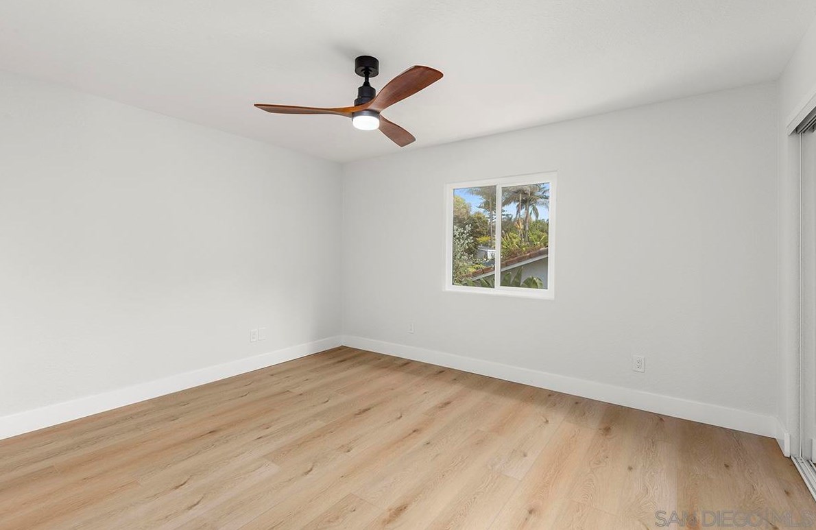 1283 Eolus Ave, Encinitas CA 92024-2186 exterior