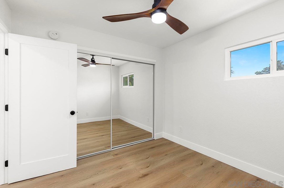 1283 Eolus Ave, Encinitas CA 92024-2186 exterior