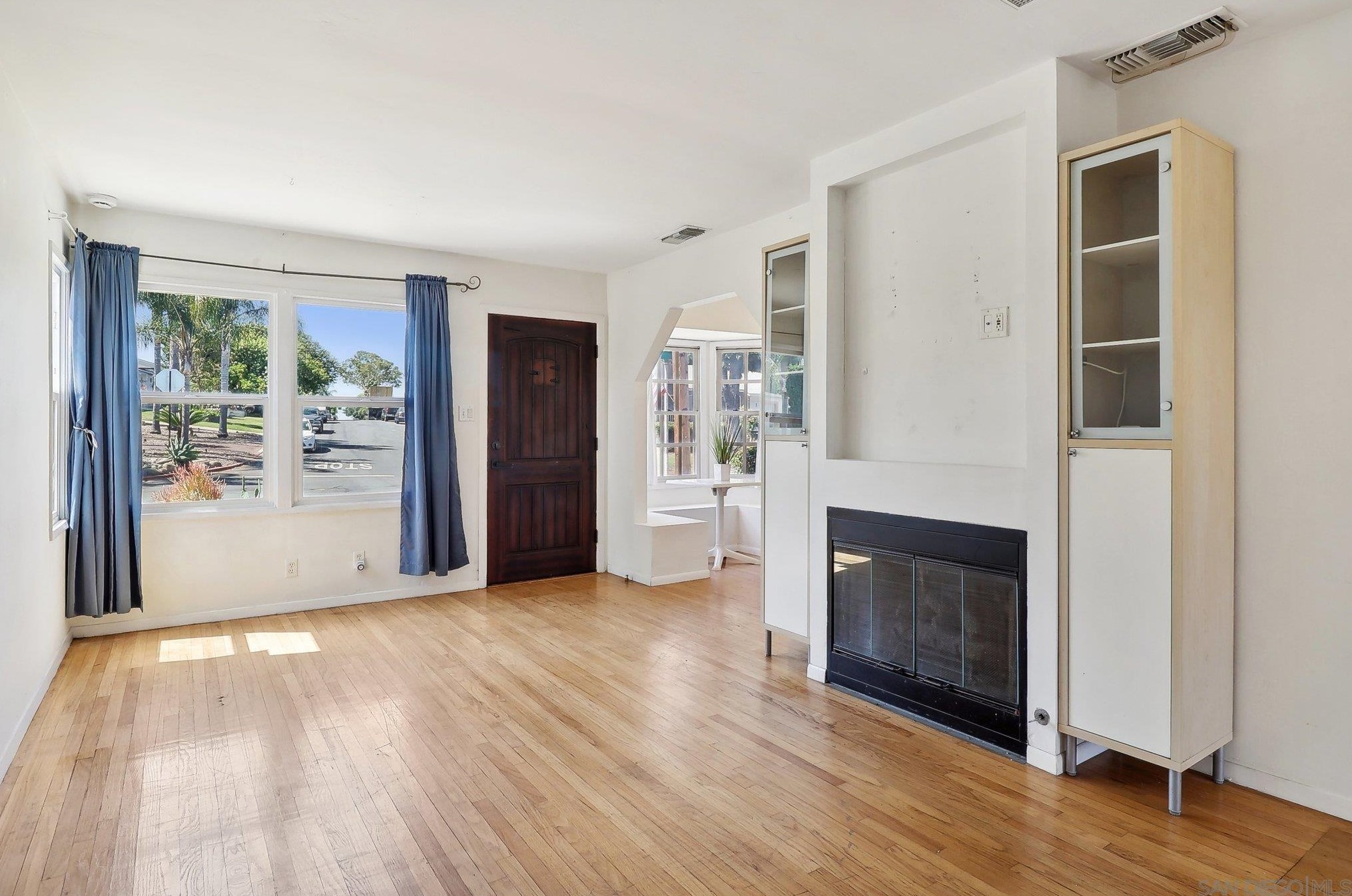7150 Hybeth Dr, La Mesa, CA 91941