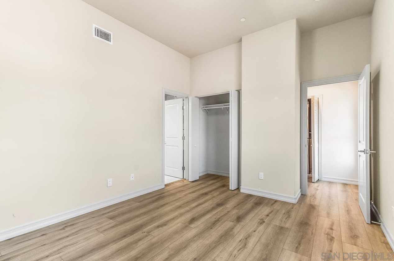 3735 31 St, San Diego CA 92113-2526 exterior