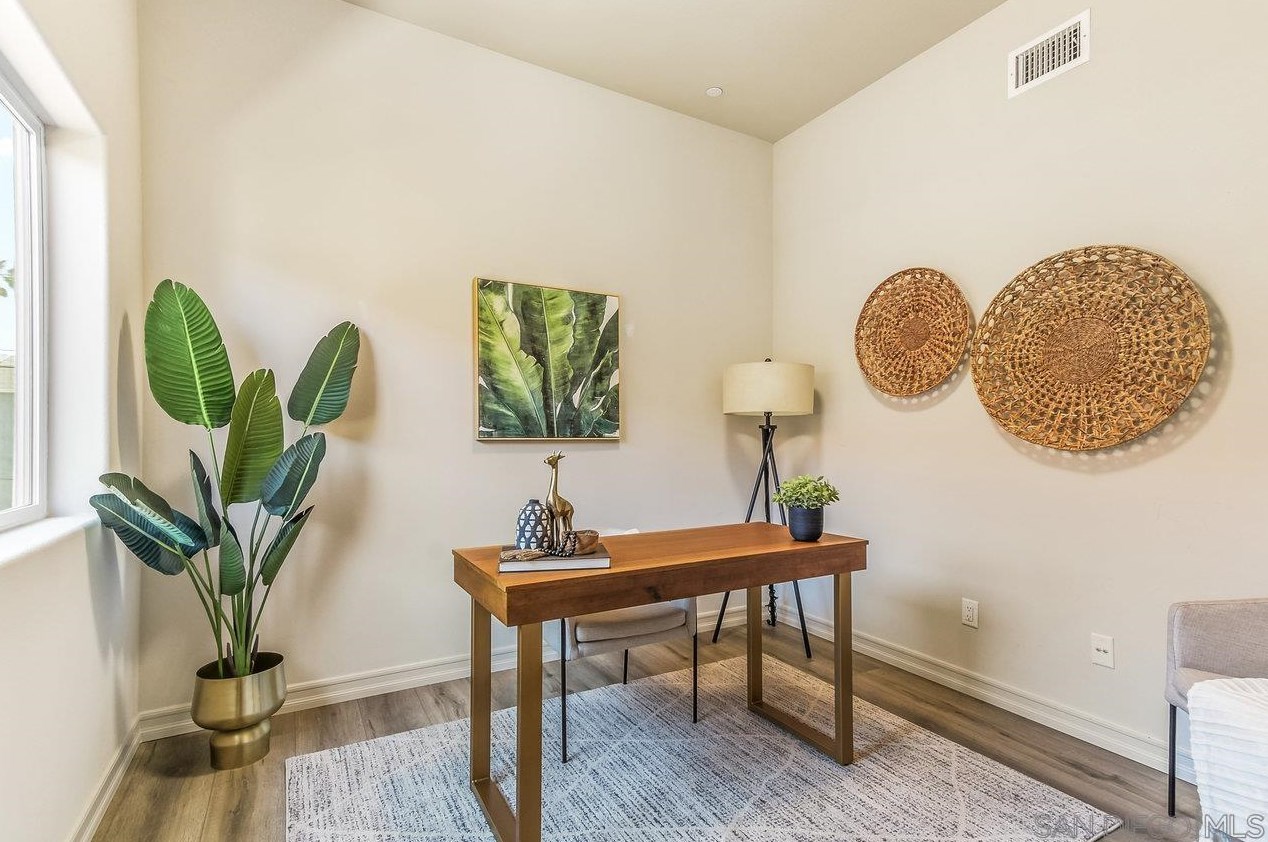 3735 31 St, San Diego CA 92113-2526 exterior