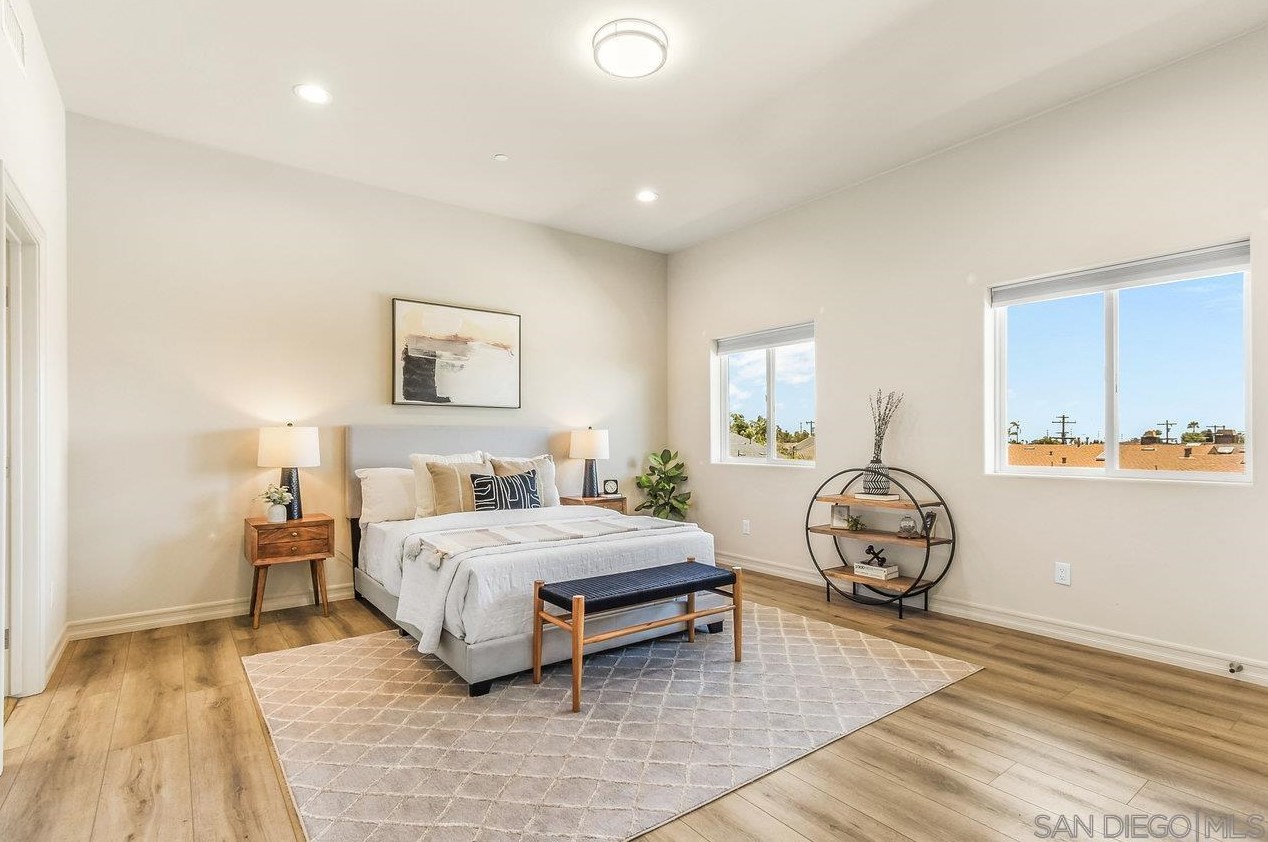 3735 31 St, San Diego CA 92113-2526 exterior