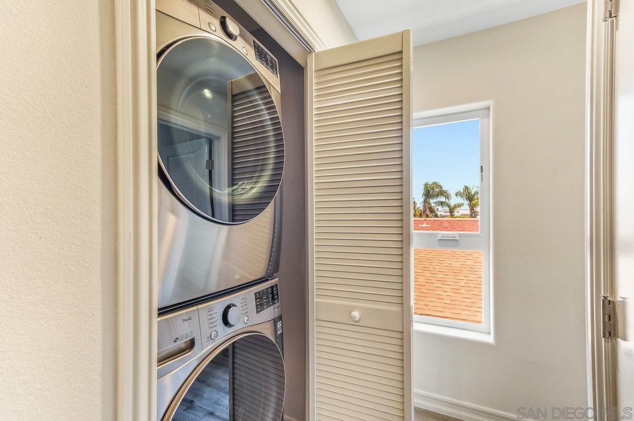 3735 31 St, San Diego CA 92113-2526 exterior