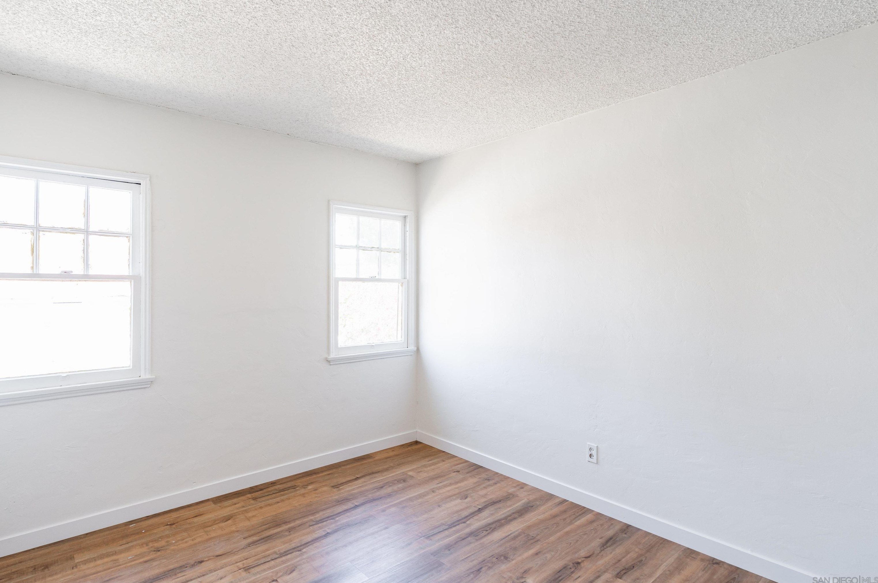 5782 Cumberland St, San Diego CA  92139-3008 exterior