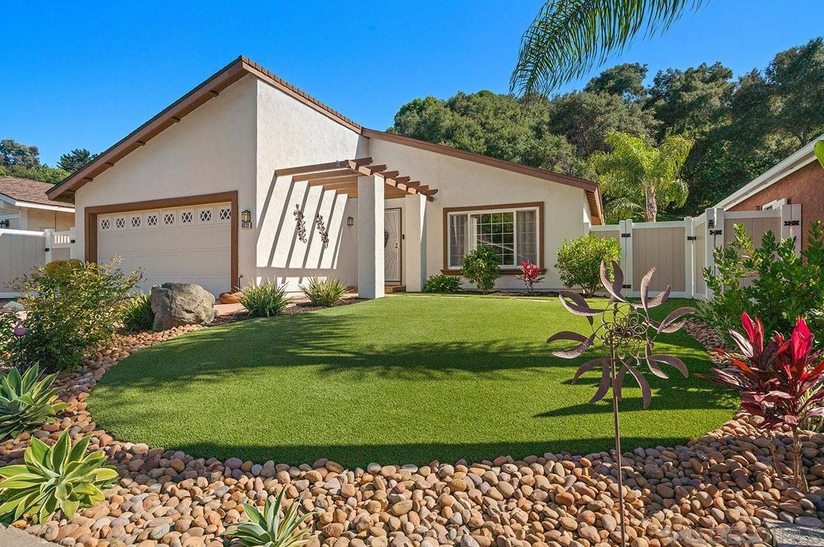 4613 Robbins St, San Diego, CA 92122