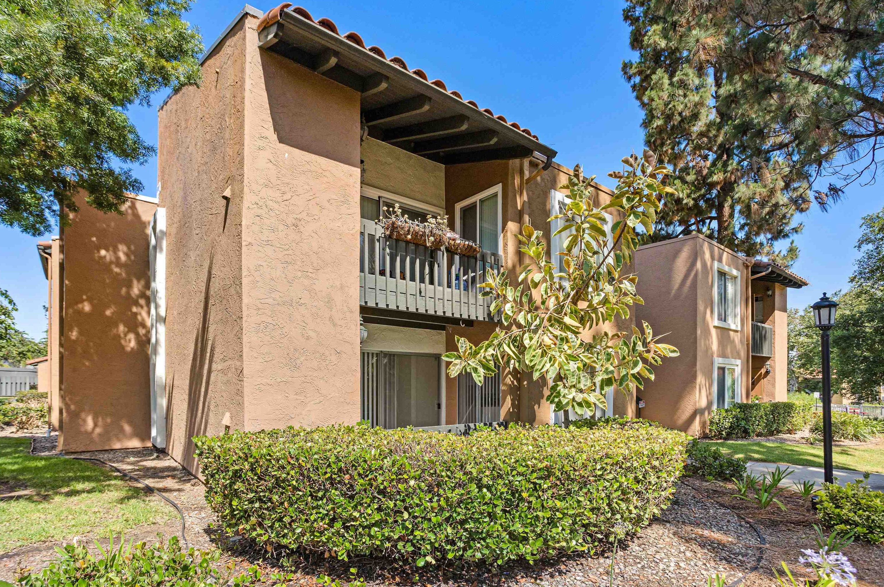 17087 W Bernardo Dr 106, San Diego, CA 92127