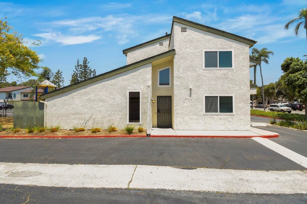 5450 Kiowa Dr 35, La Mesa, CA 91942