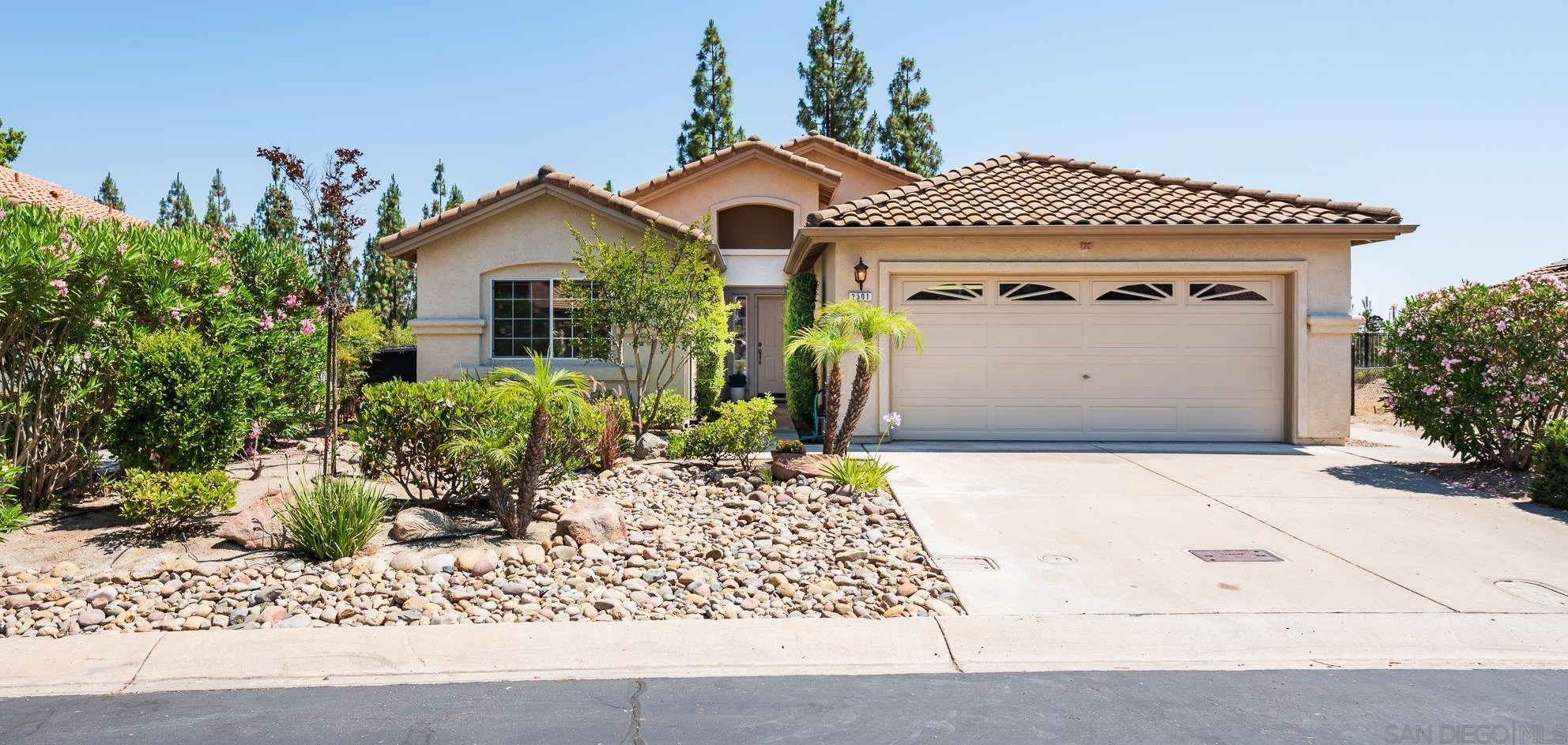 2501 Columbine Dr, Alpine, CA 91901