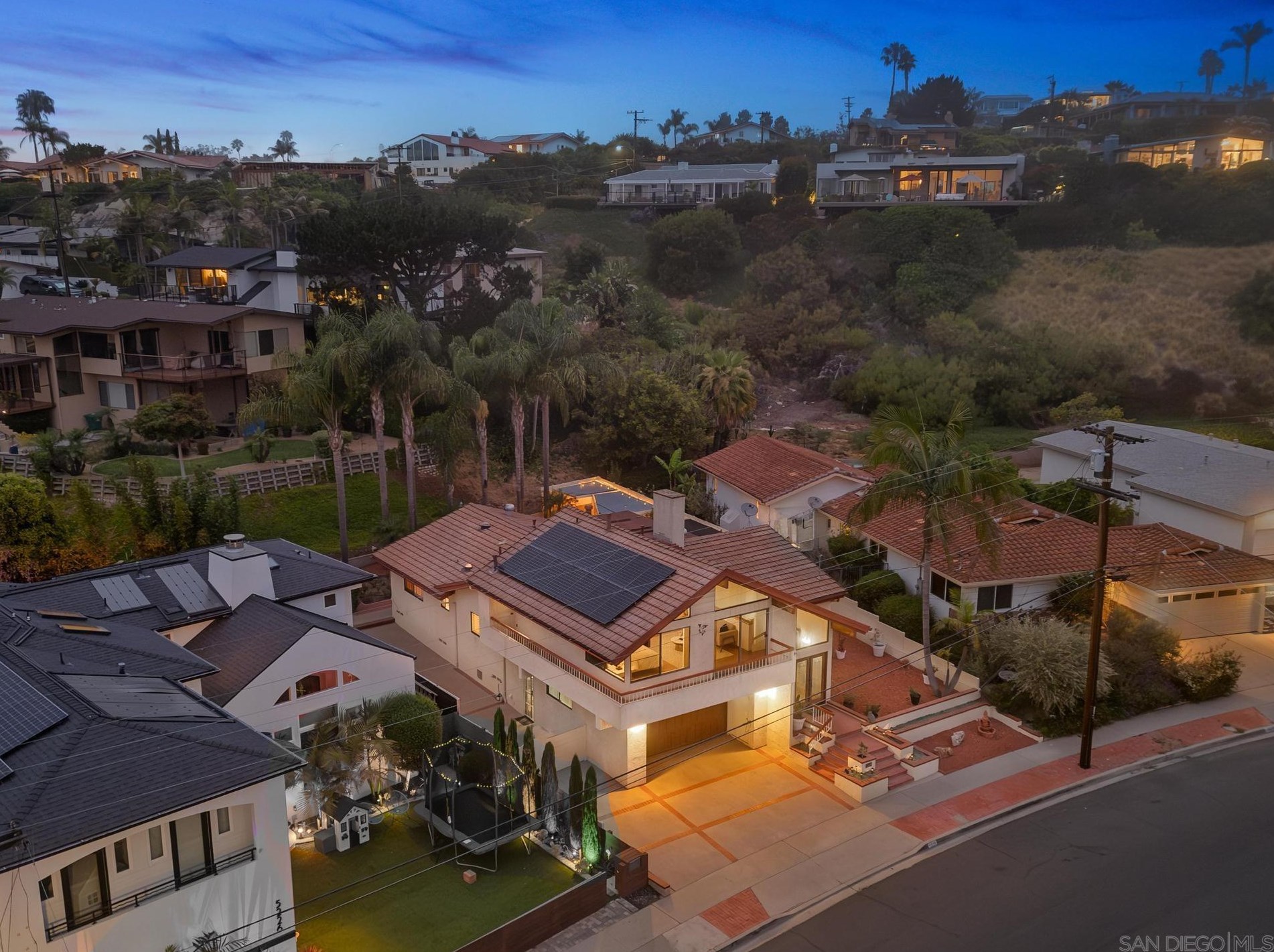 5234 Vickie Dr, San Diego, CA 92109