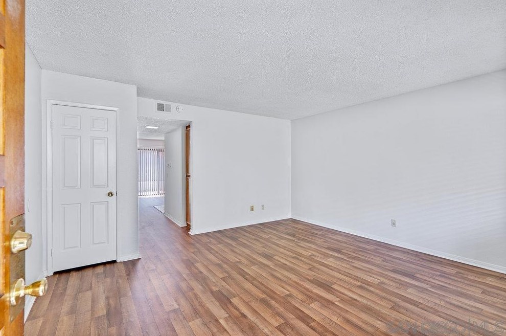 5661 Lake Park Way #12, La Mesa, CA 91942