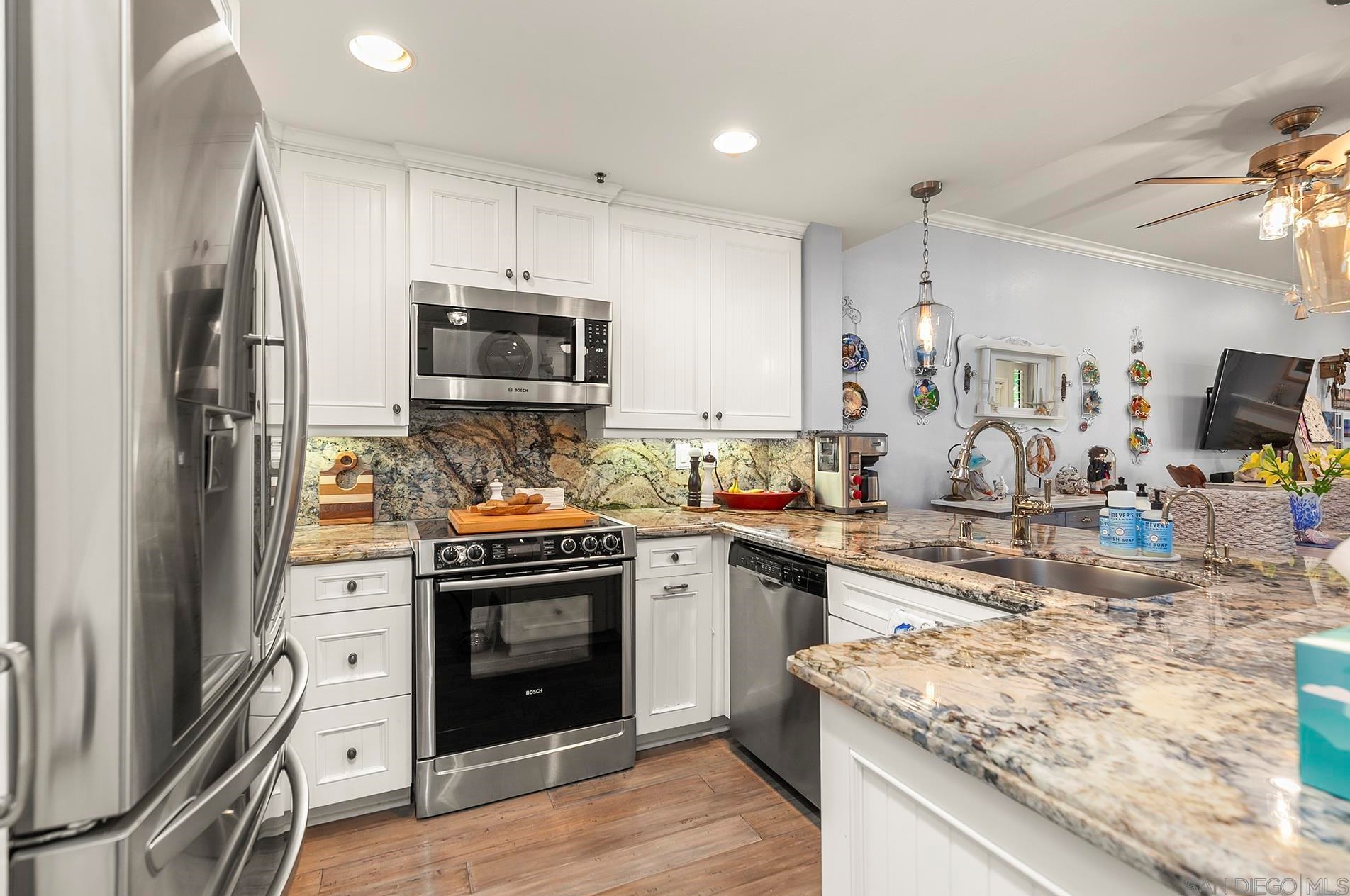 5875 Friars Rd 4209, San Diego, CA 92110