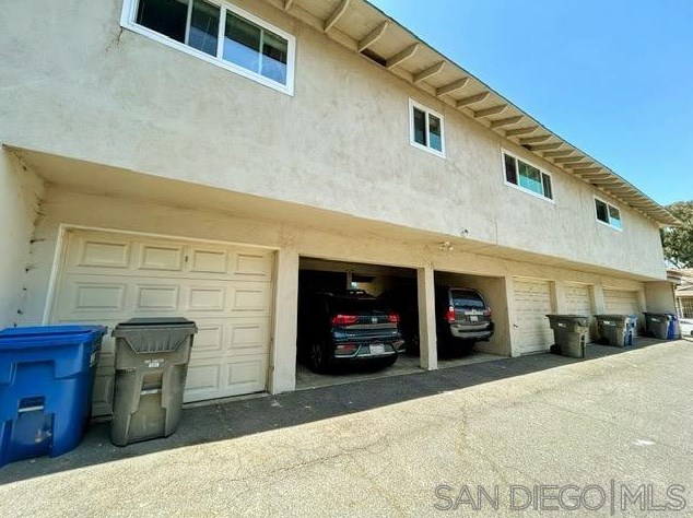 2009 Via Esmarca, Oceanside, CA 92054