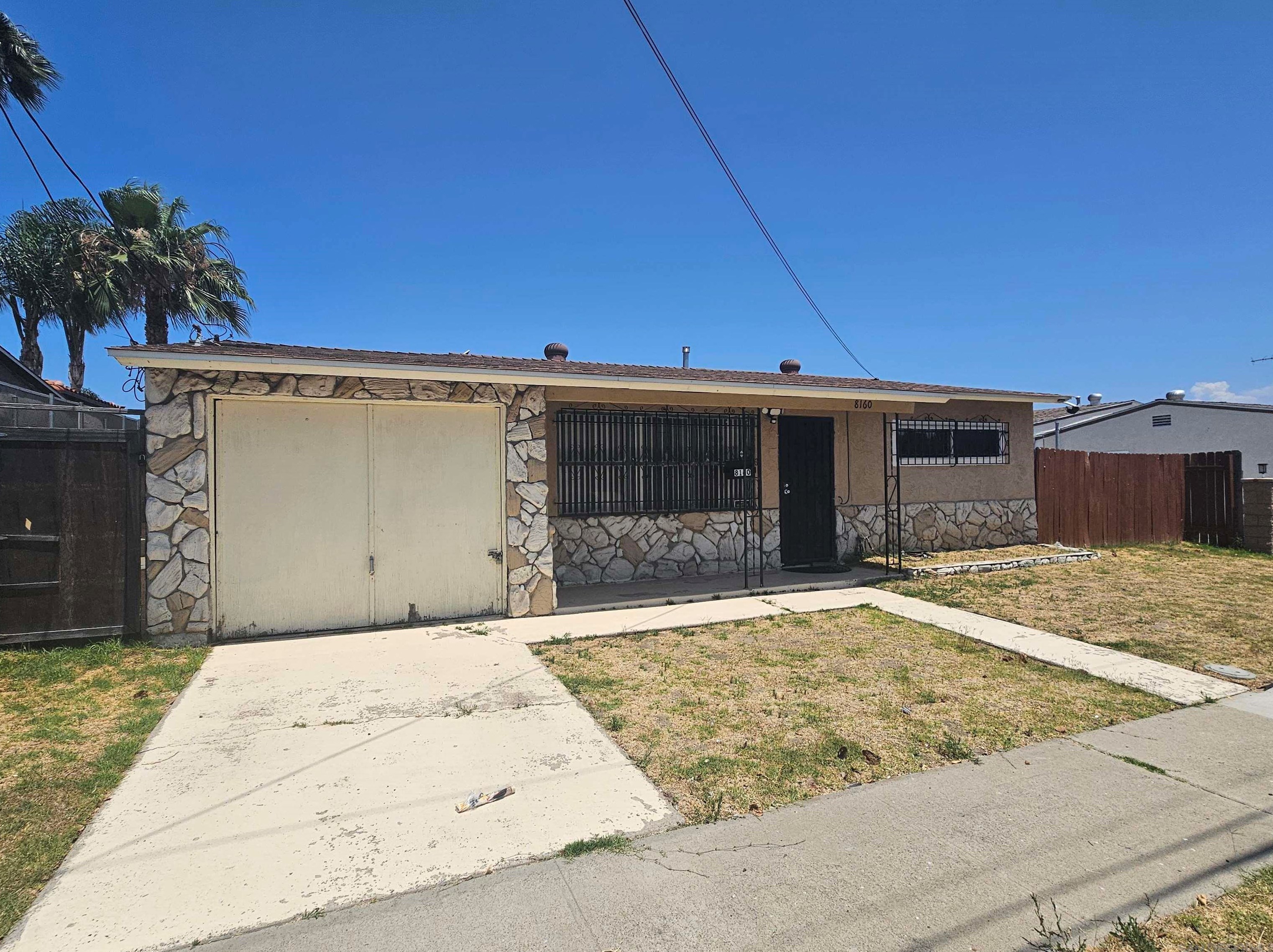 8160 Guatay St, San Diego, CA 92114