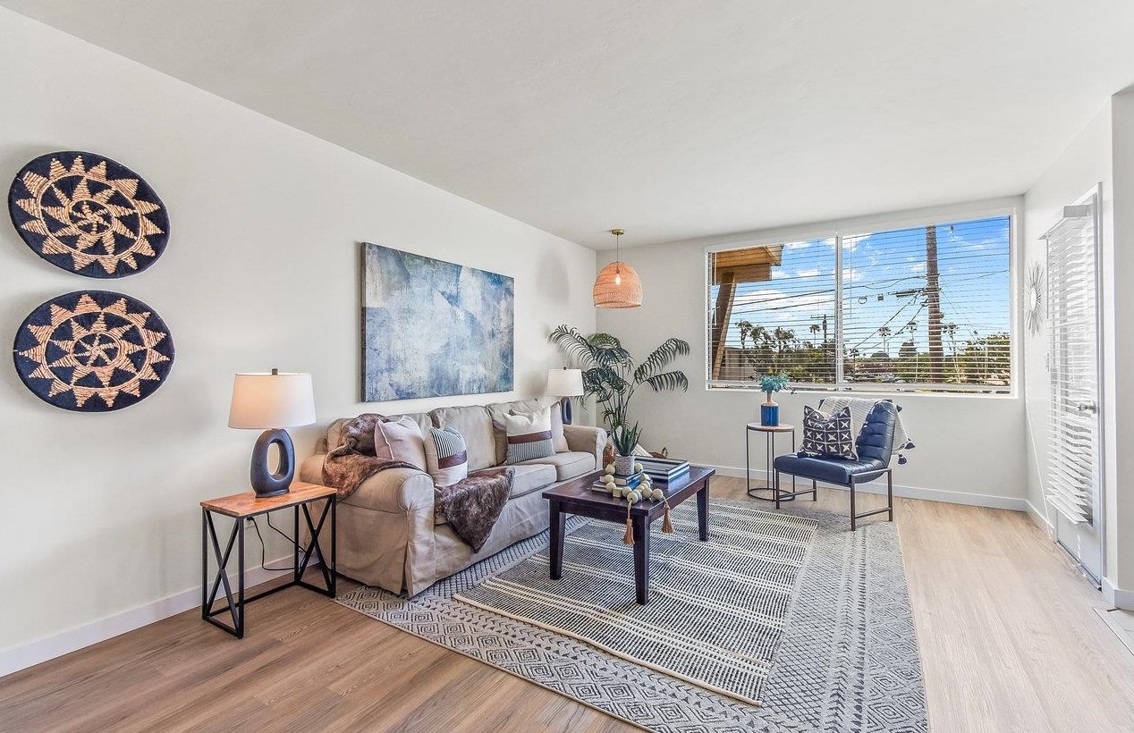 3161 Groton Way 3, San Diego, CA 92110