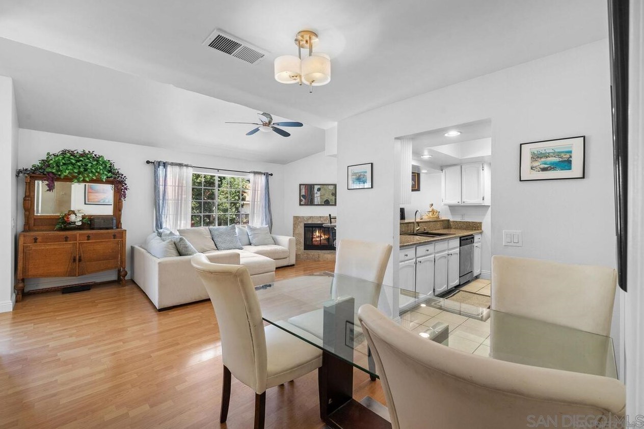 348 Windy Ln, Vista, CA 92083