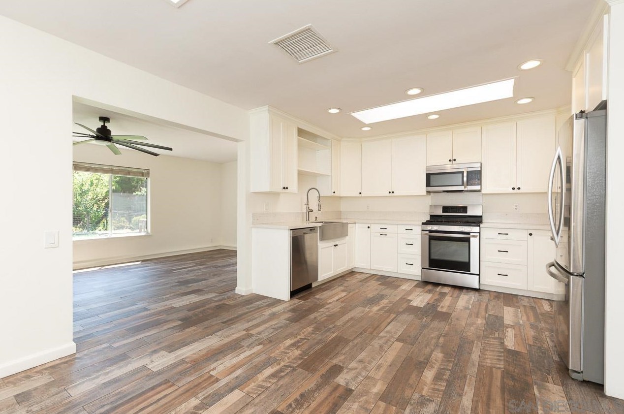 4804 Royal Greens Pl, San Diego, CA 92117