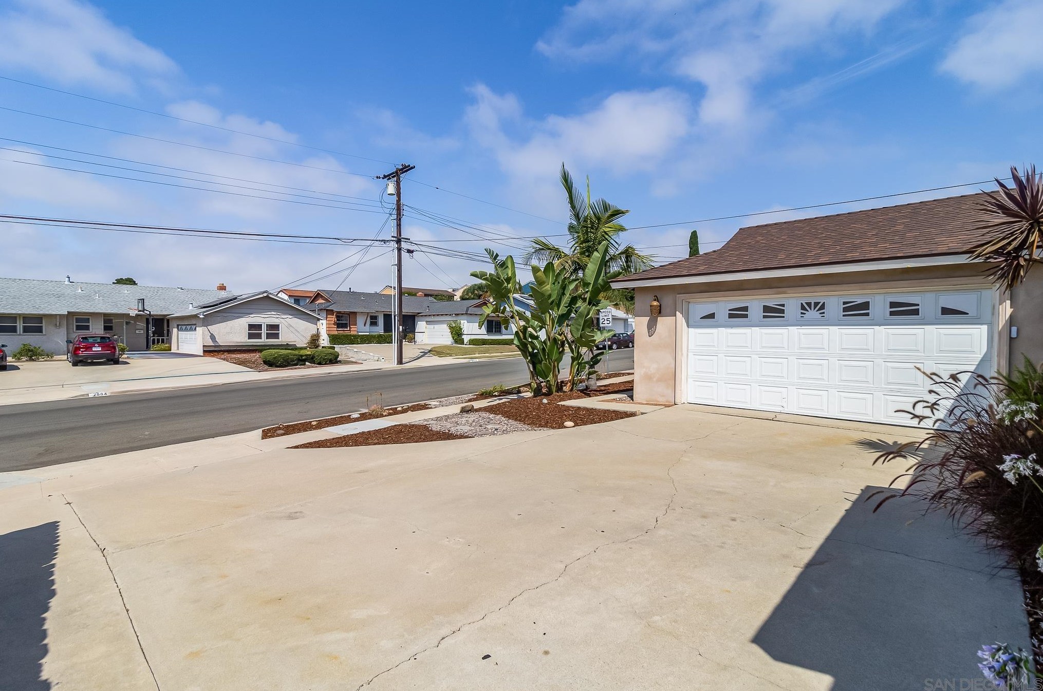 2883 Rhoades Rd, San Diego, CA 92139