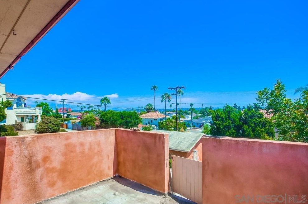 1777 Beryl St, San Diego, CA 92109-2214