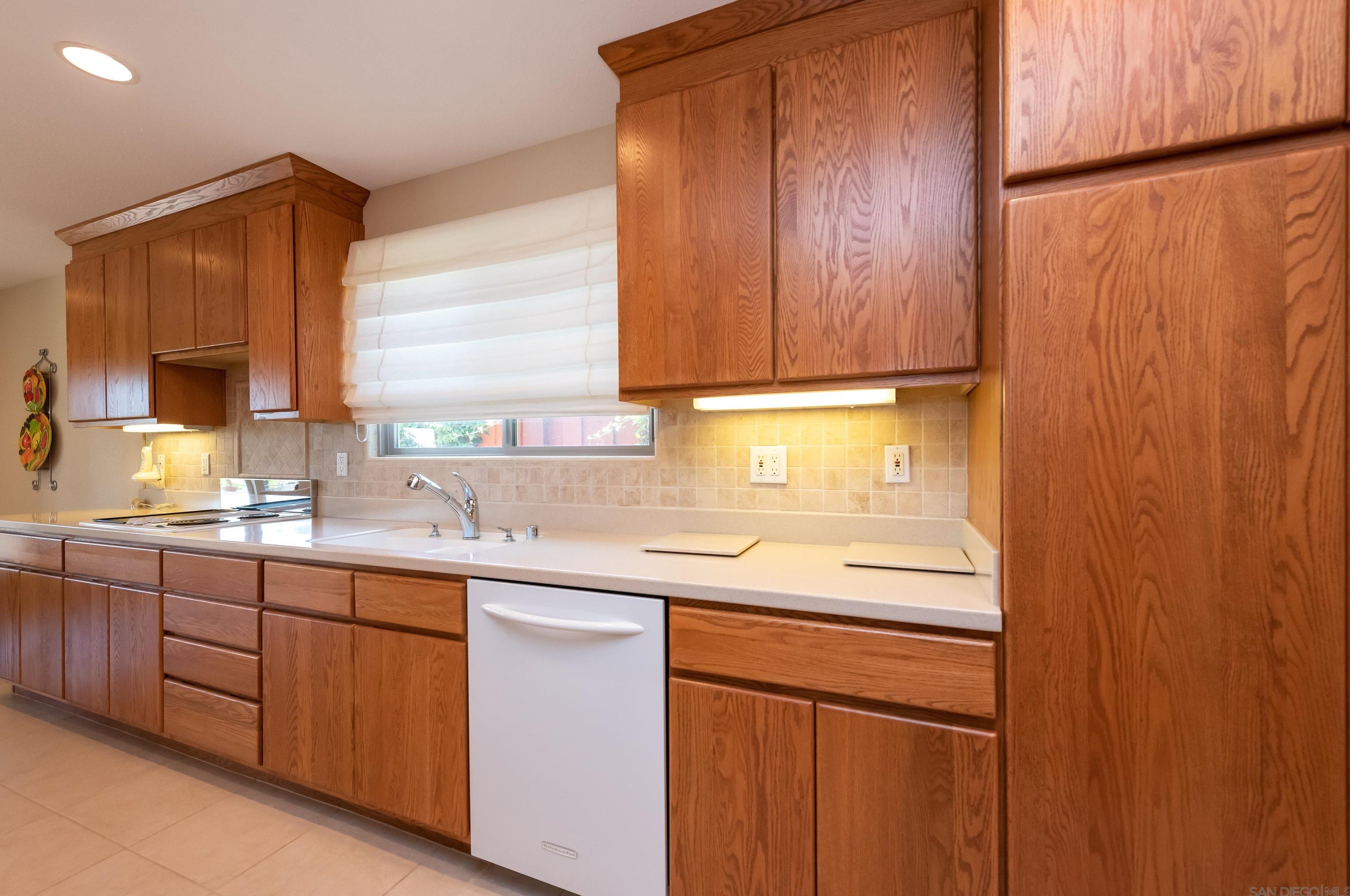 12187 Bajada Rd, San Diego, CA 92128