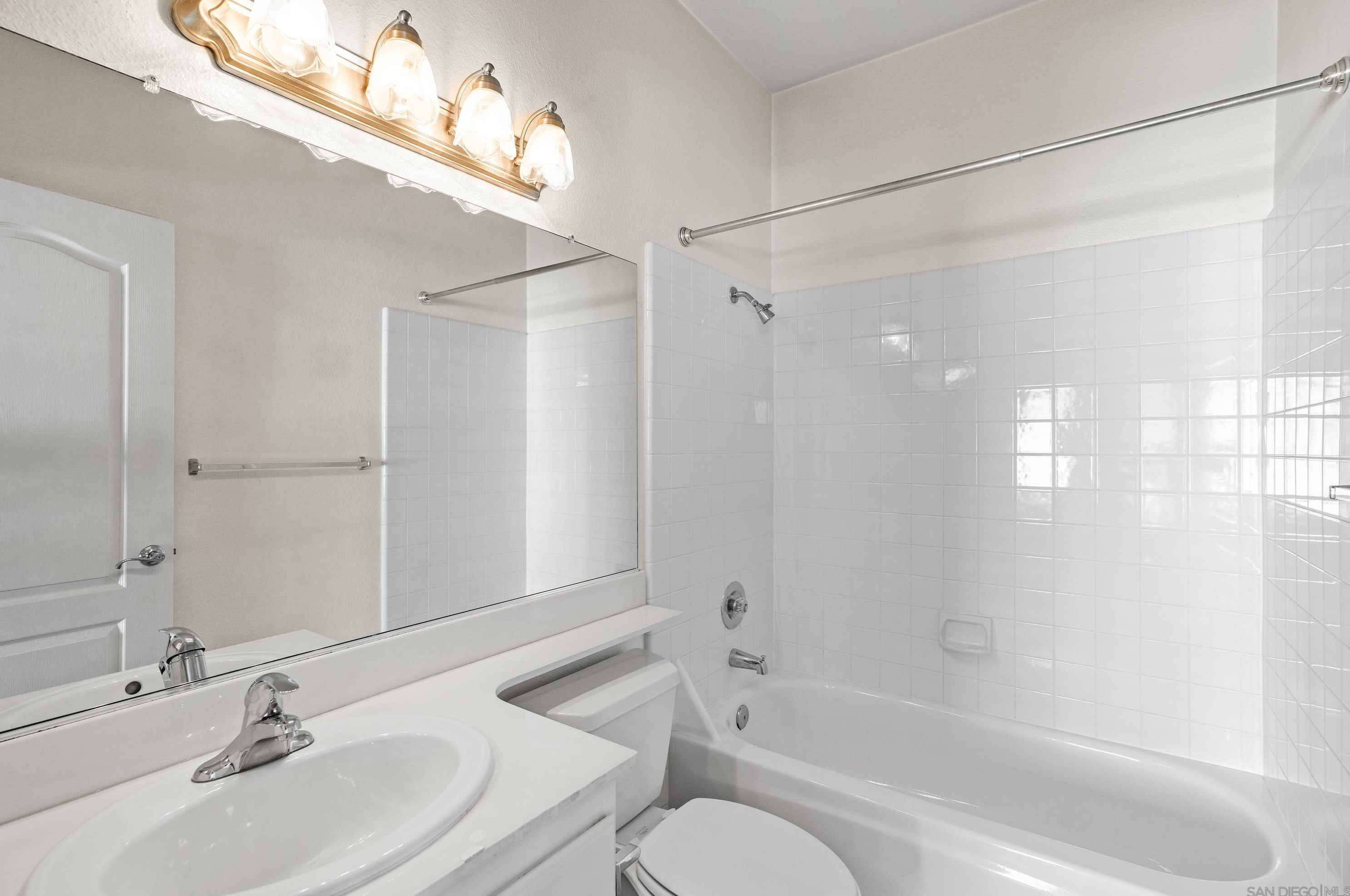 11311 Provencal Pl, San Diego CA  92128-3672 exterior