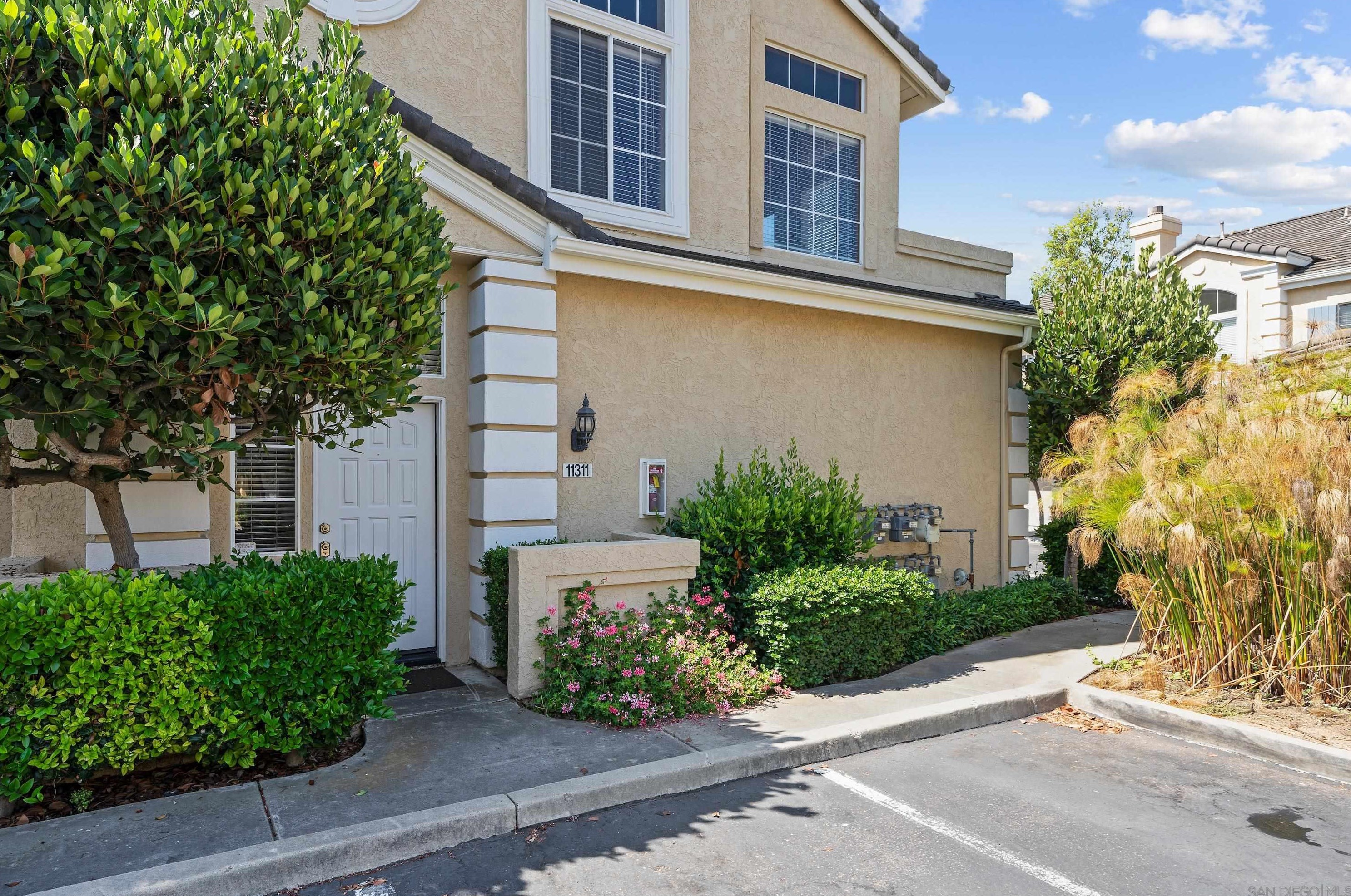 11311 Provencal Pl, San Diego CA  92128-3672 exterior