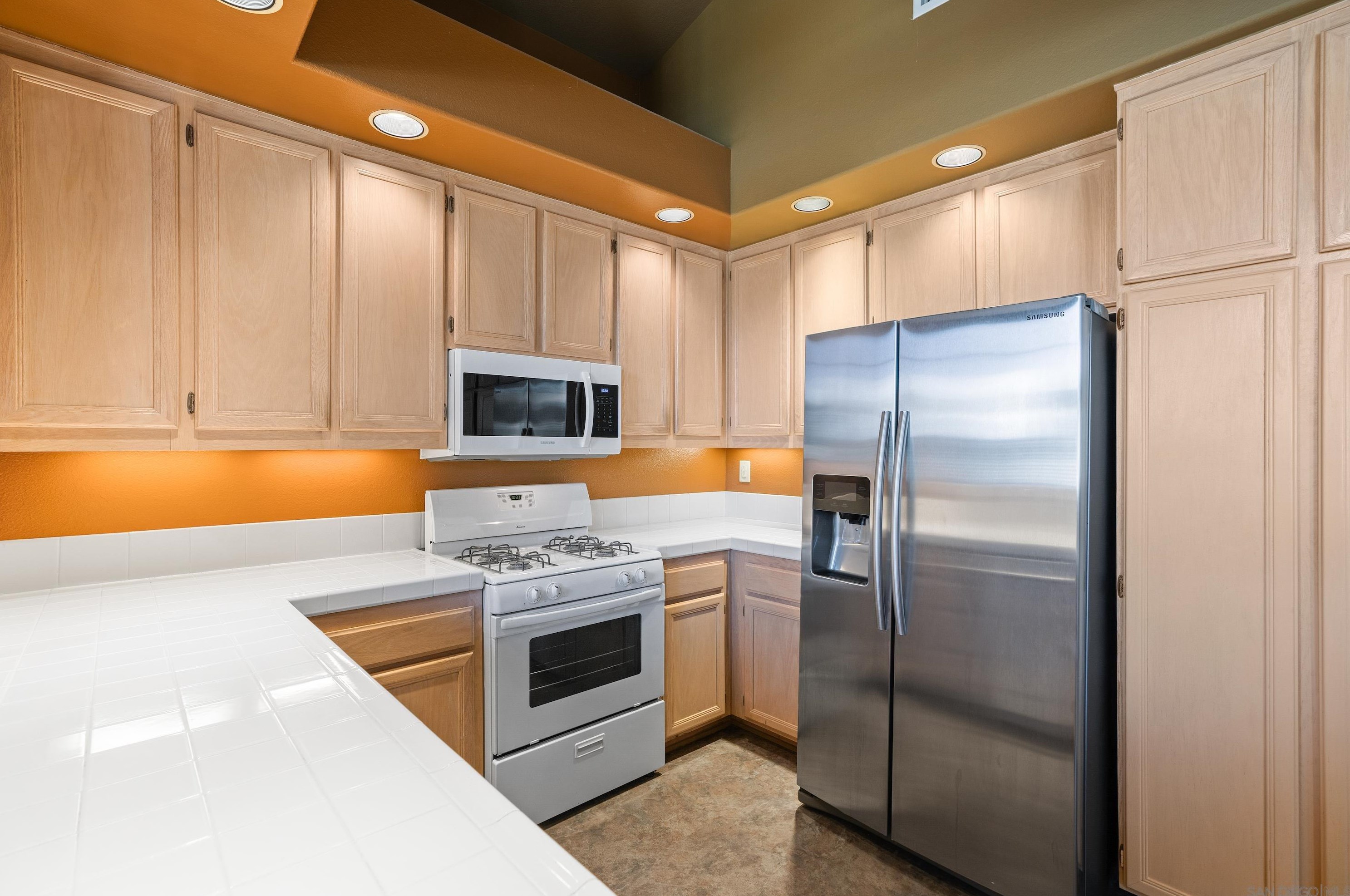 11311 Provencal Pl, San Diego CA  92128-3672 exterior