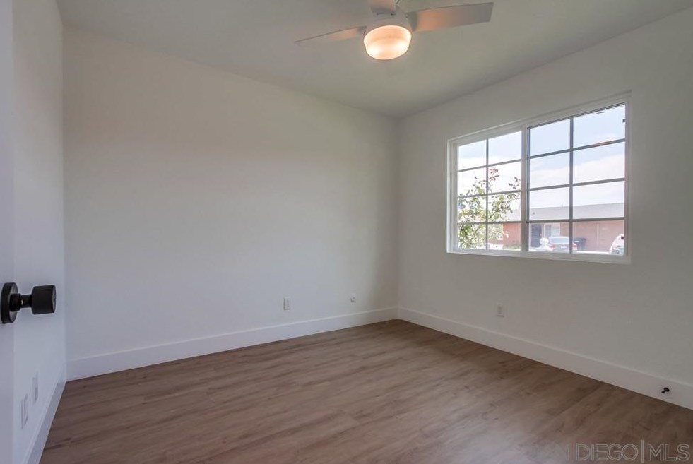 10190 Drumcliff Ave, San Diego CA 92126-3632 exterior