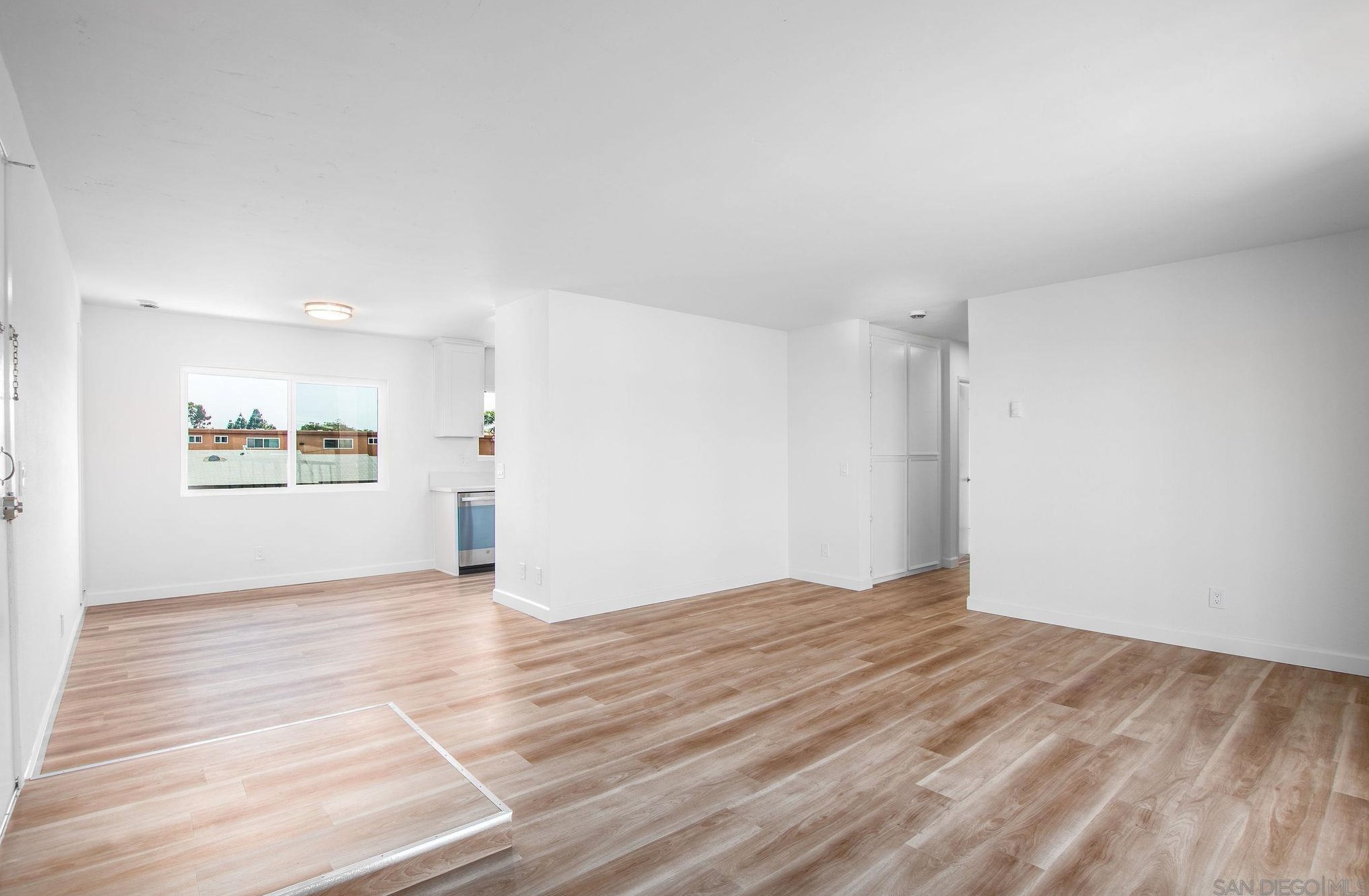 573 Park Way #6, Chula Vista, CA 91910