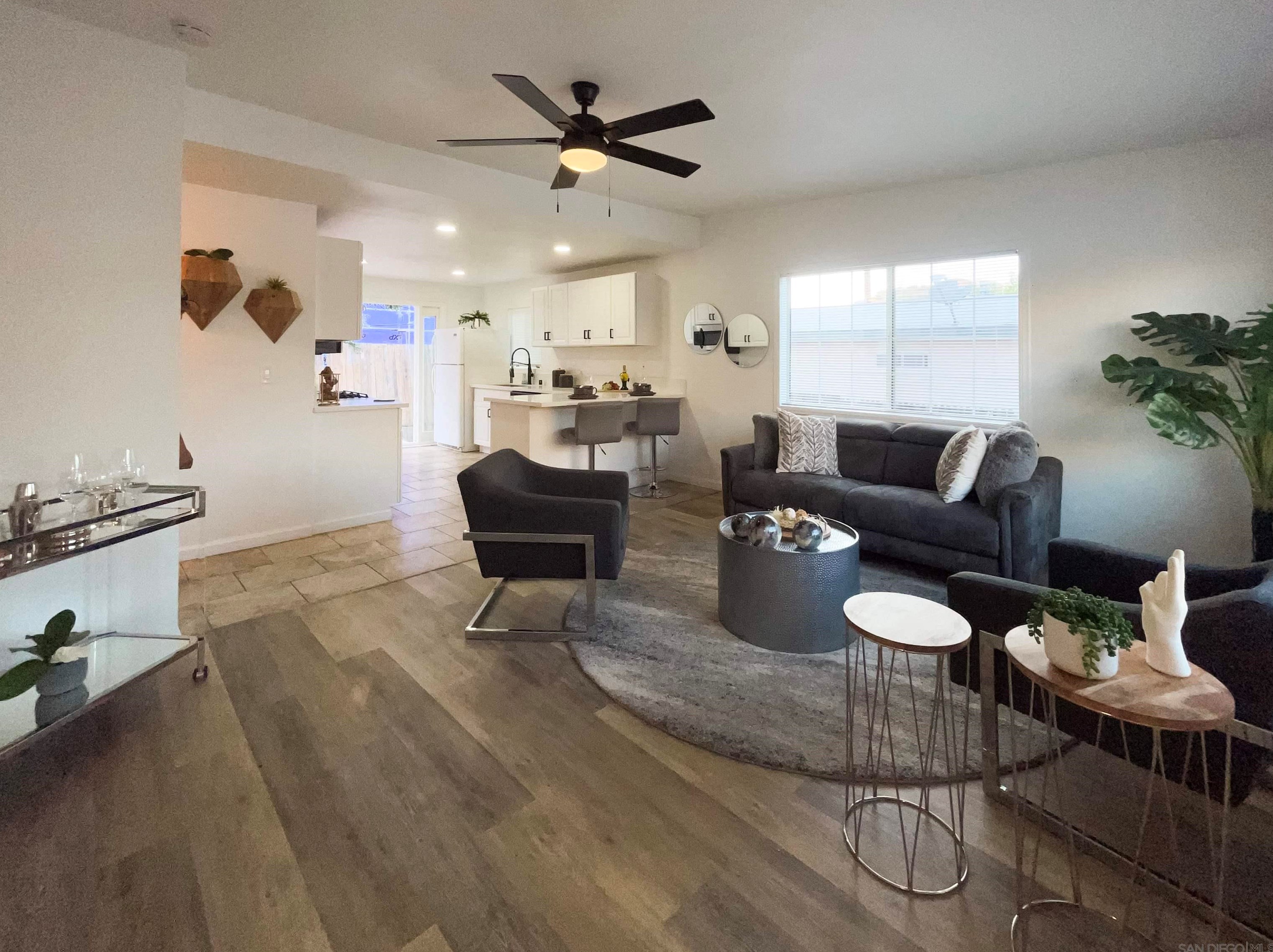 5262 Naranja St, San Diego, CA 92114