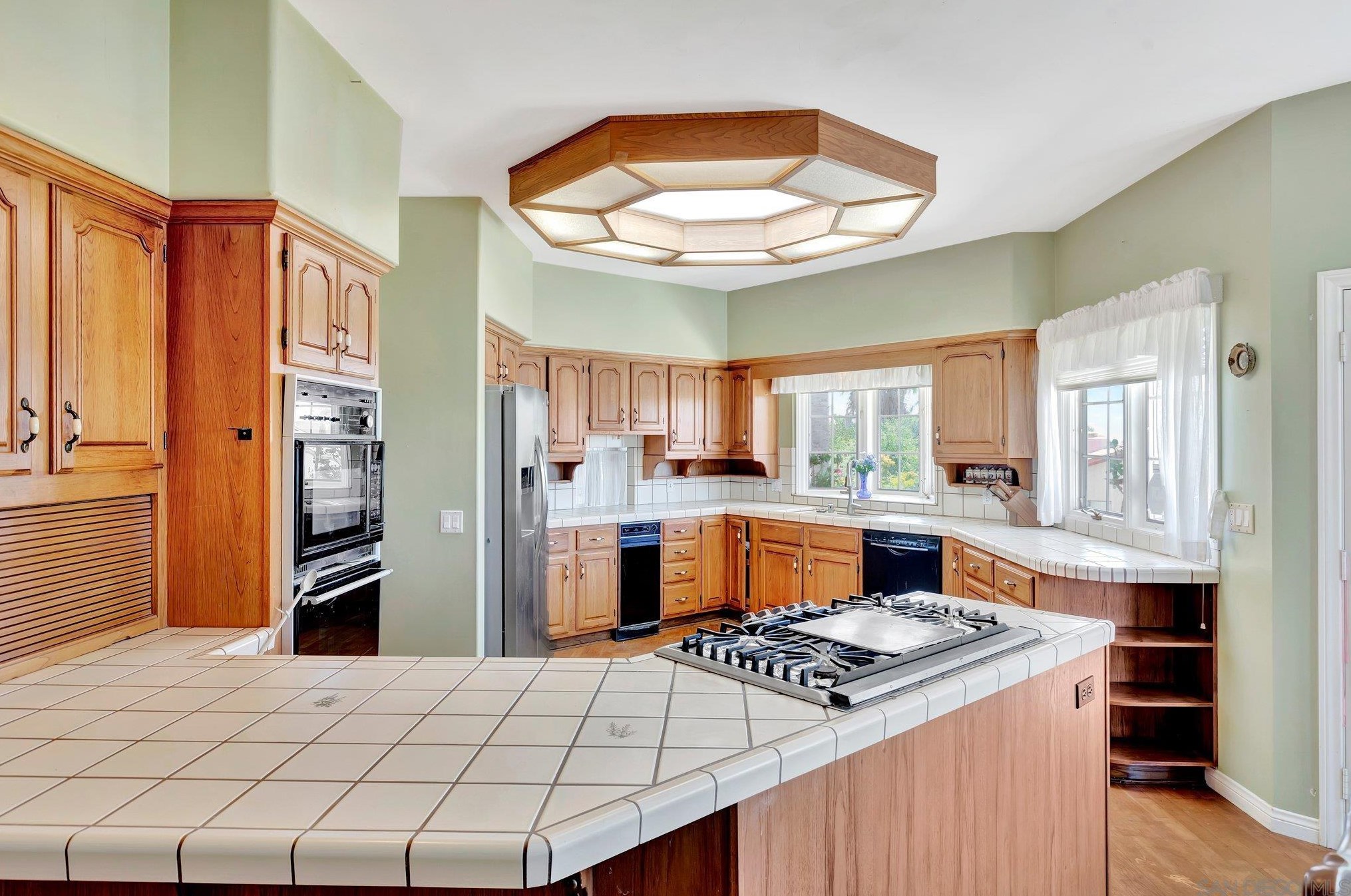 1248 Via Christina, Vista, CA 92084