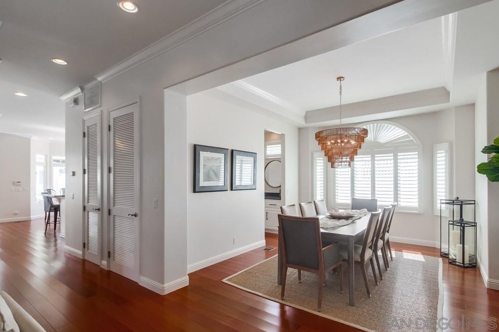 541 Margarita Ave, San Diego CA 92118-2326 exterior