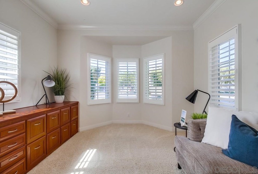 541 Margarita Ave, San Diego CA 92118-2326 exterior