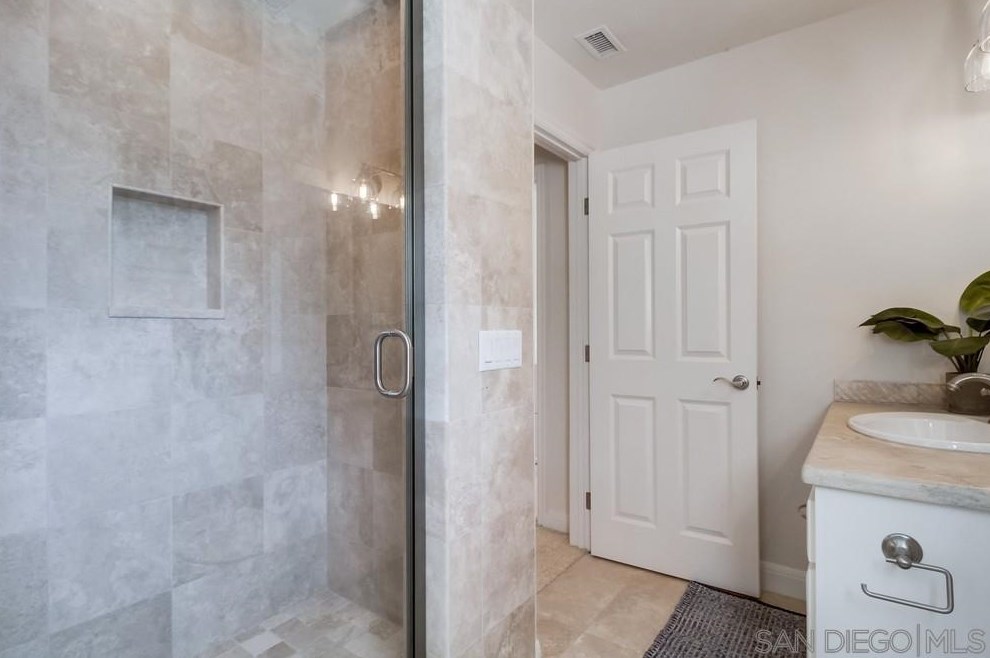 541 Margarita Ave, San Diego CA 92118-2326 exterior