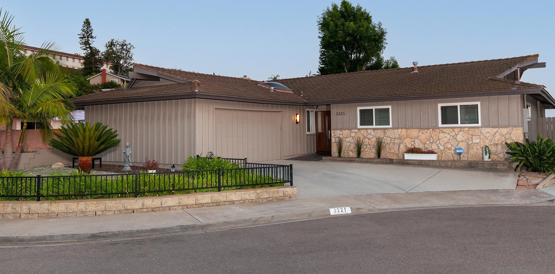 3221 Cadden Ct, San Diego, CA 92117