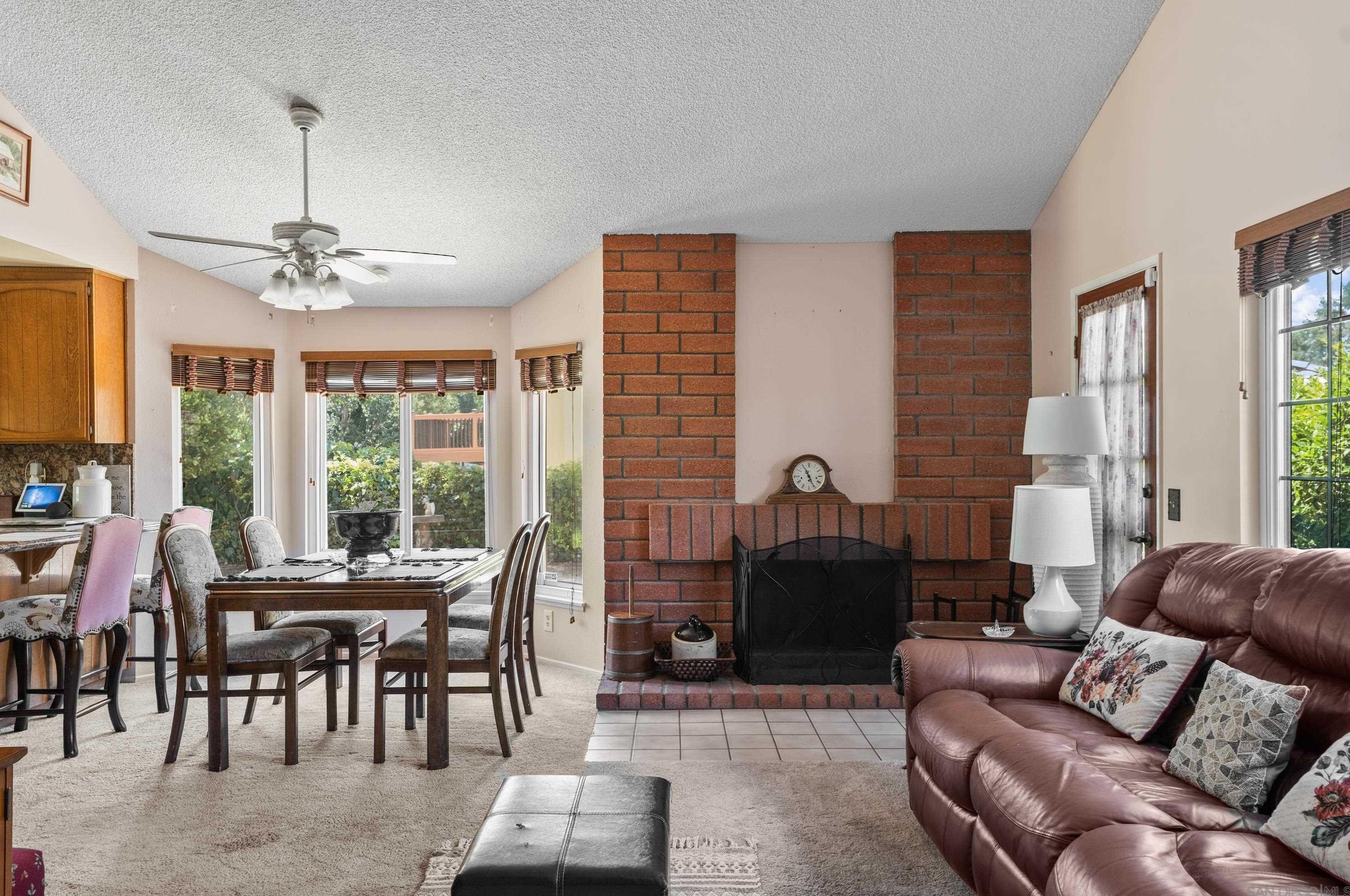 860 Oro Grande St, Oceanside, CA 92057