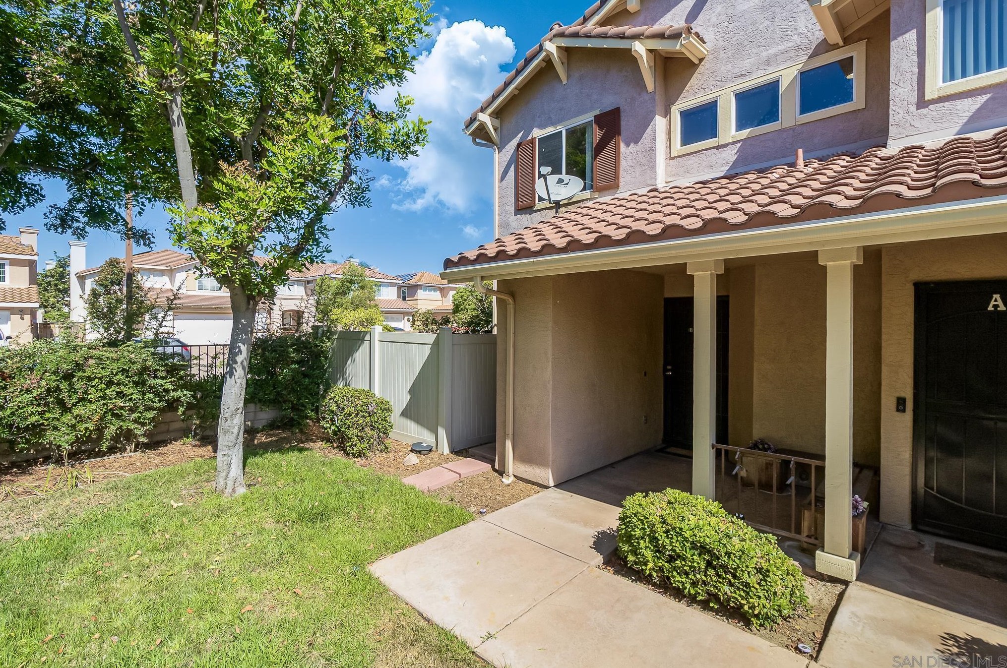 435 Whispering Willow Dr B, Santee, CA 92071