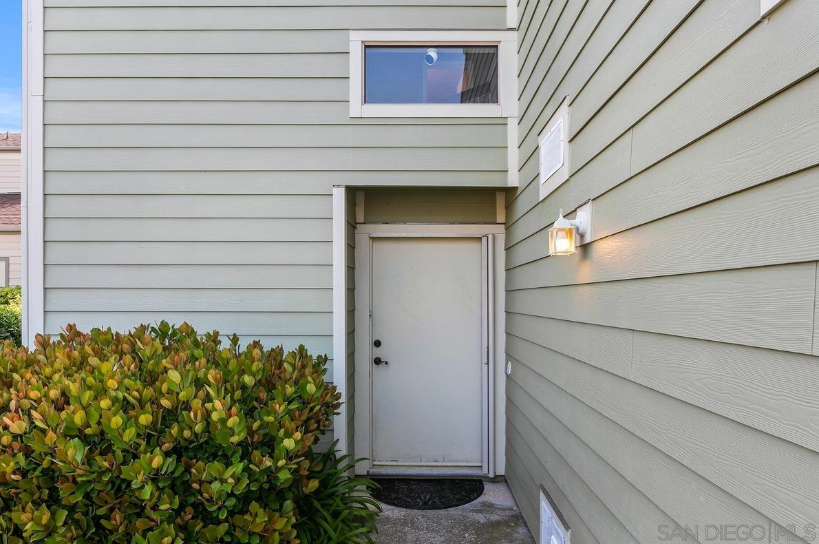 1745 Whitehall Rd, Encinitas, CA 92024