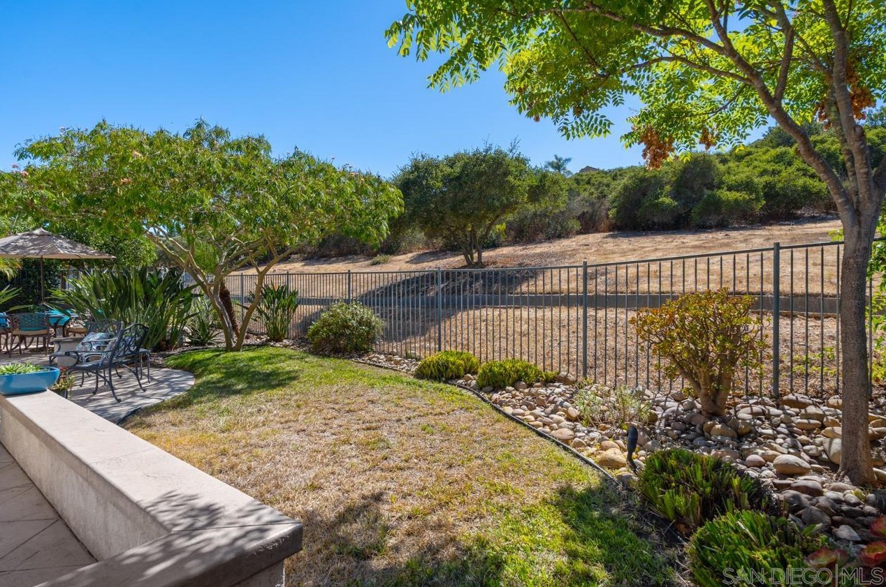 11528 Wills Creek Rd, San Diego CA  92131-3706 exterior