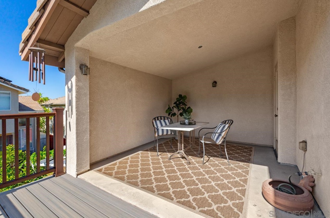 11528 Wills Creek Rd, San Diego CA  92131-3706 exterior