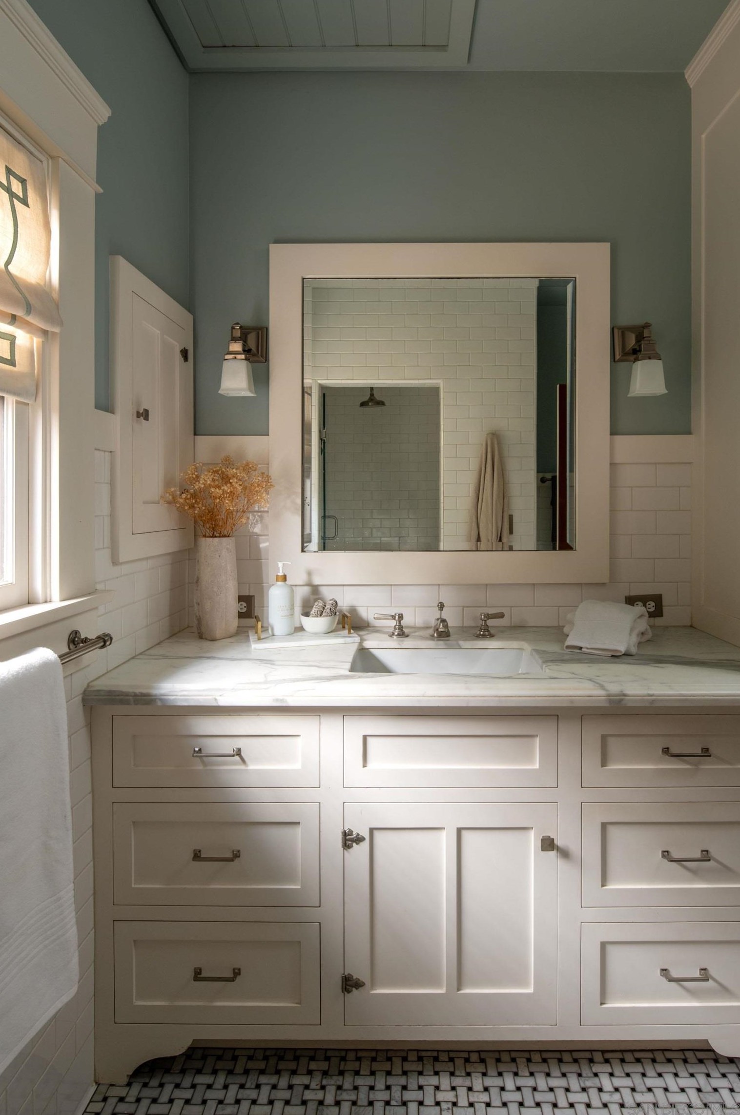 1621 29th St, San Diego CA  92102-1419 exterior